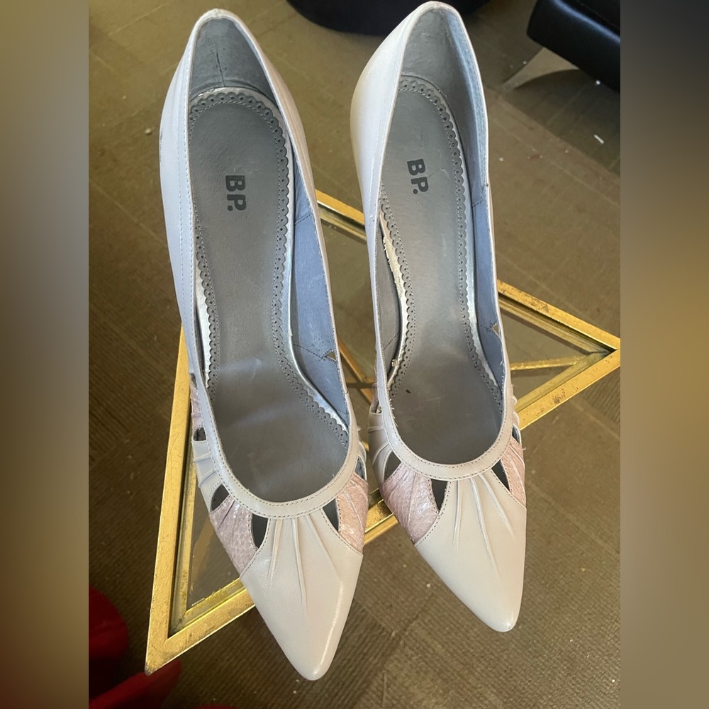 BP. By Nordstrom two tone Womens heels size 12 Retro beige and pink